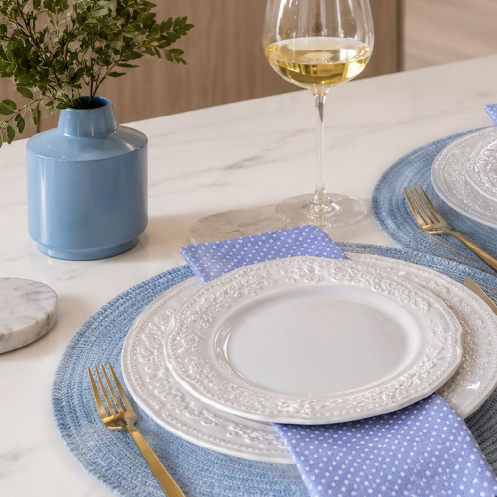 Charlo's Set of 4 Blue Polka Dot 100% Cotton Cloth Napkins 15" by 15" Washable Reusable